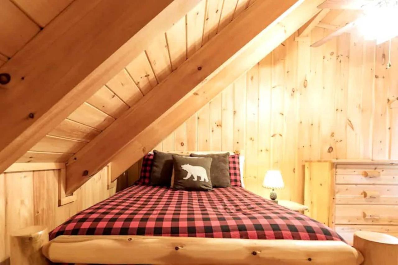 Smoky Mtn Hideaway - Cabin W/ Hot Tub & Pool Table Βίλα Sevierville Εξωτερικό φωτογραφία