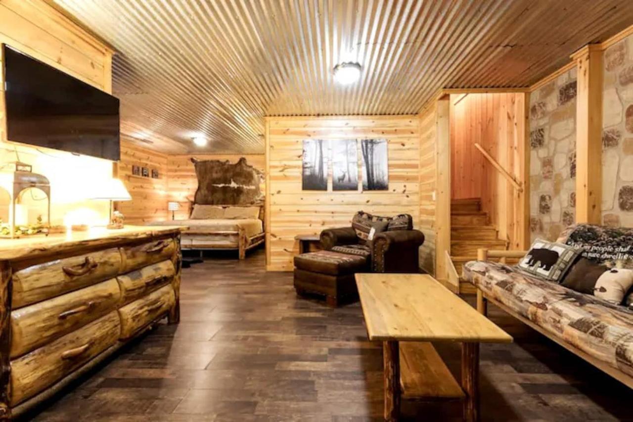 Smoky Mtn Hideaway - Cabin W/ Hot Tub & Pool Table Βίλα Sevierville Εξωτερικό φωτογραφία