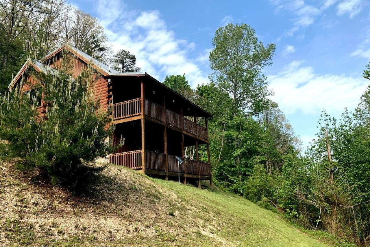 Smoky Mtn Hideaway - Cabin W/ Hot Tub & Pool Table Βίλα Sevierville Εξωτερικό φωτογραφία